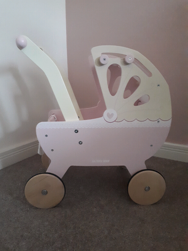 le toy van sweet dreams pram
